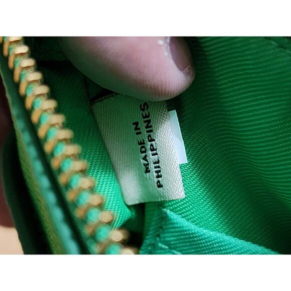 COACH Green Pebbled Leather Crossbody North South Swing Pack Skinny Bag 52348 - Picture 16 of 16